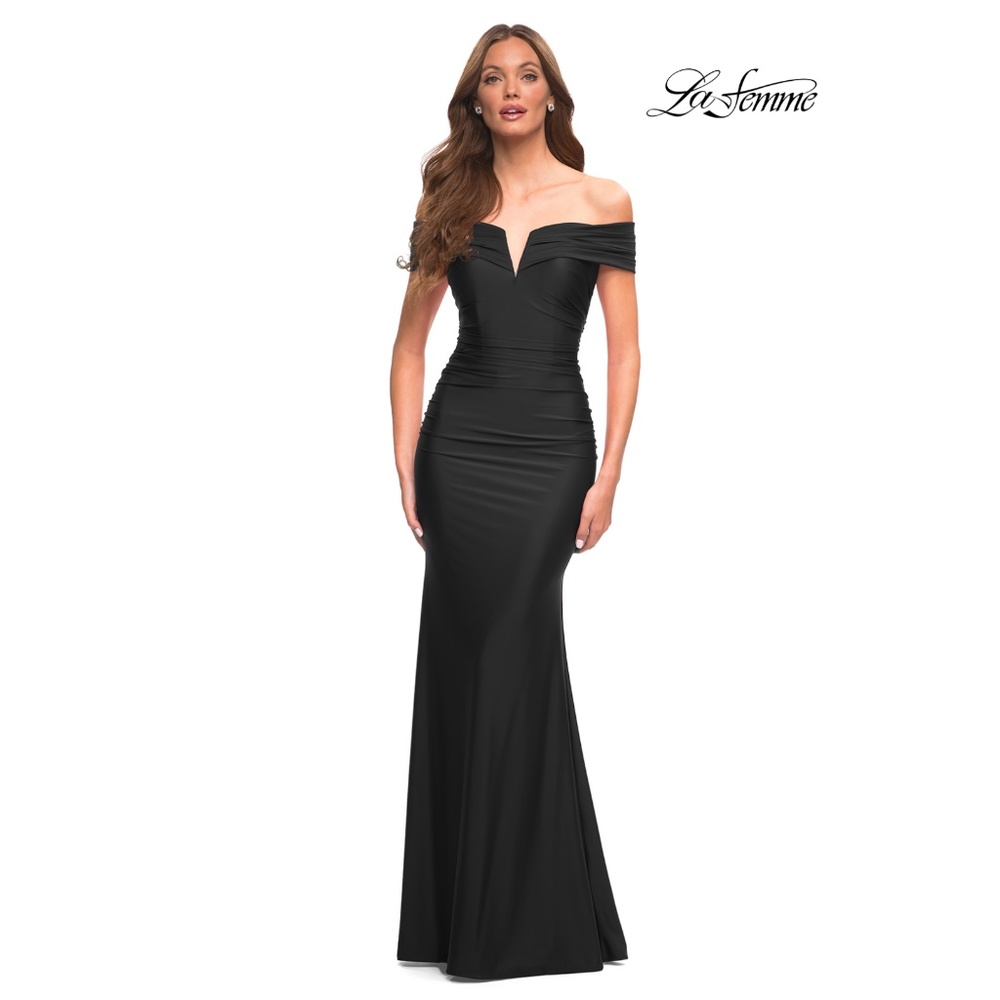 LA FEMME: Off the Shoulder Trumpet Jersey Gown (NWT)